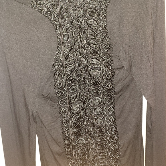 Patty Bo Long Sleeve Lace Up Top - Picture 2 of 2